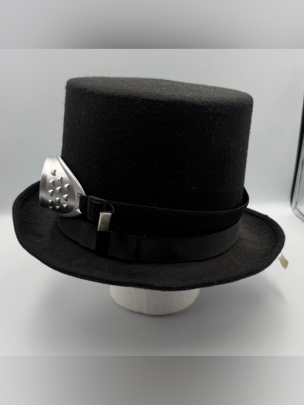 Black Felt Steampunk Top Hat With Removable Silver Goggles Unisex - Picture 2 of 5